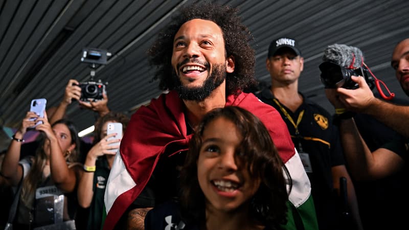 Brésil: les larmes du fils de Marcelo en rencontrant son idole Neymar