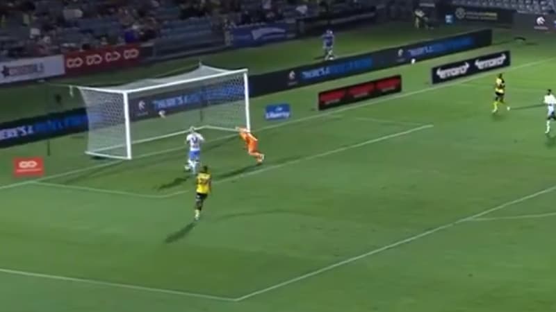 Australie: le raté de l’année pour un attaquant du Sydney FC?