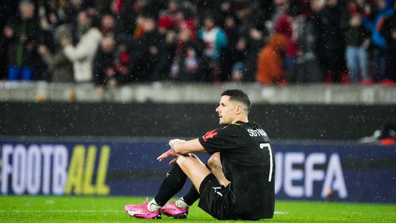 Fribourg-Lens: “Ca fait mal à la tête”, les regrets de Sotoca après la terrible désillusion des Lensois