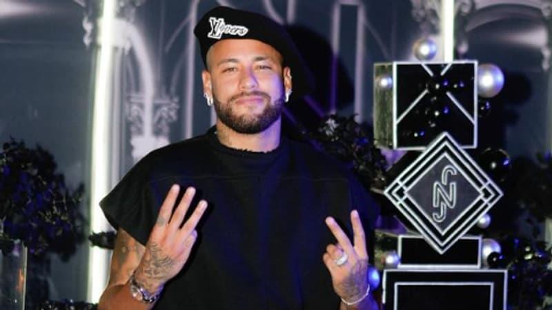 Blessé au genou et moqué pour son poids, Neymar la joue discret lors de son 32e anniversaire