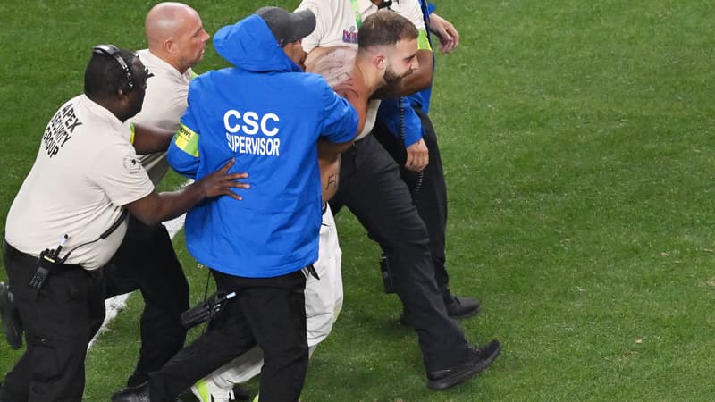 Super Bowl: on connaît l’identité de l’un des hommes entrés sur la pelouse en plein match (et c’était un coup de pub)