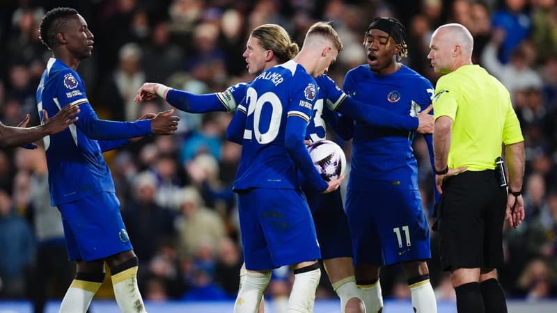 Chelsea: un vilain “penaltygate” ternit le quadruplé historique de Palmer contre Everton