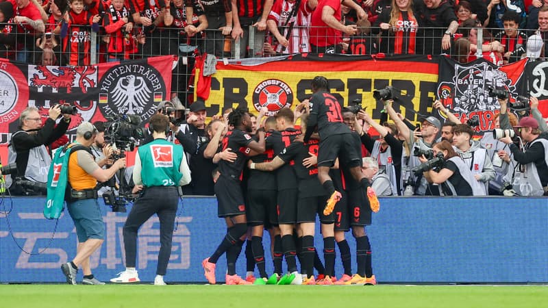 Bundesliga: après un nouveau récital, le Bayer Leverkusen décroche le premier titre de champion de son histoire