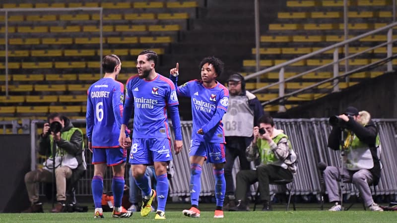 Ligue 1: encore guidé par Lacazette, l’OL évite le piège à Nantes et peut rêver d’Europe