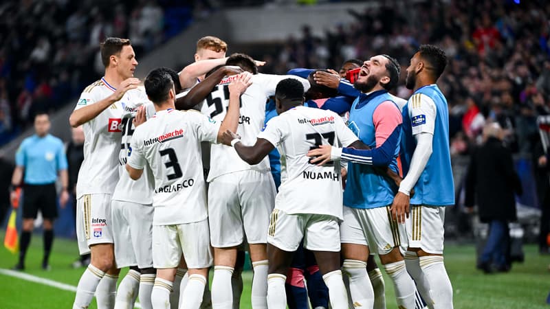 OL-Valenciennes: Pierre Sage porté en triomphe, Kumbedi ambianceur,… les scènes de joie des Lyonnais après la qualification en finale