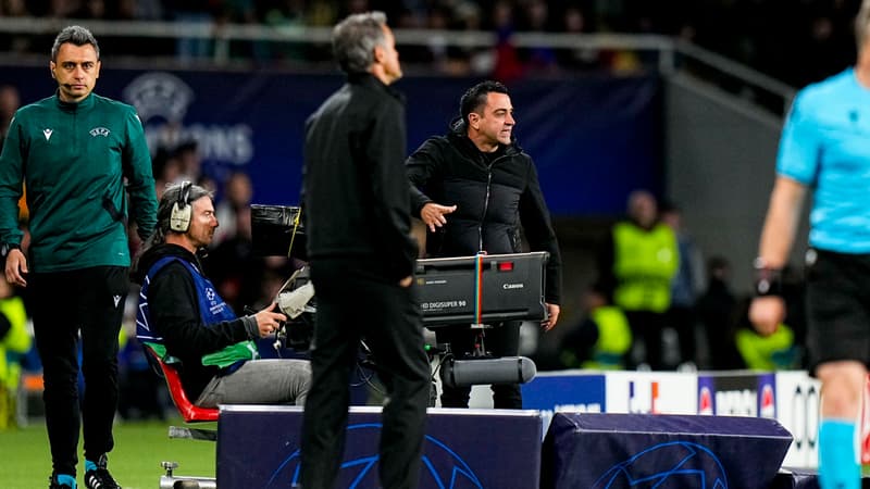 Barça-PSG: Xavi crie au scandale arbitral