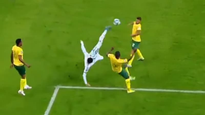 “C’est en moi, c’est mon football”, Benzia raconte son but d’anthologie avec l’Algérie