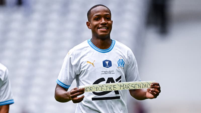 Gambardella: le Marseillais Keyliane Abdallah raconte la belle histoire de sa bandelette, en clin d’œil à son oncle Toifilou Maoulida