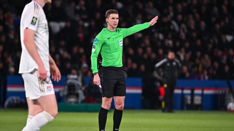 L1: le classement des arbitres dominé par Letexier, Frappart 5e, Gaillouste relégué