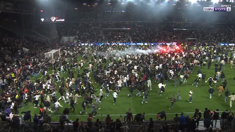 Ligue 2: les images de l’envahissement de terrain et de la folie totale à Angers, promu en Ligue 1