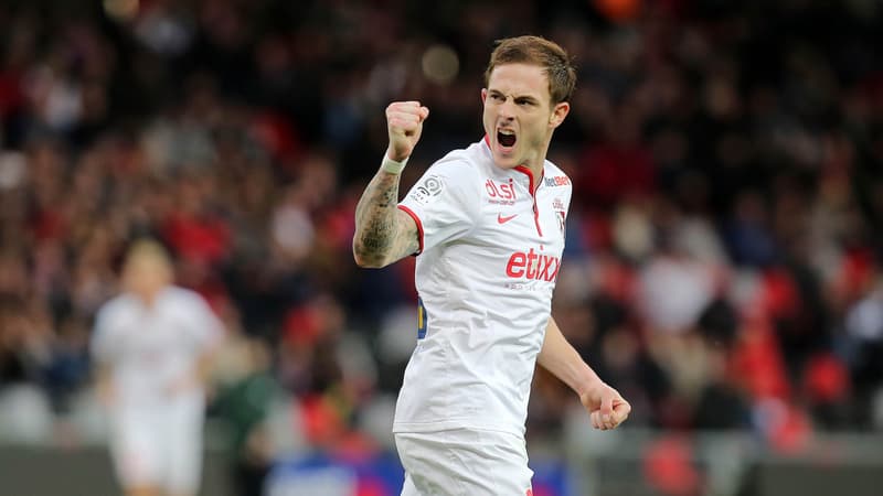 Nolan Roux, ancien attaquant de Brest, Lille et Saint-Etienne, prend sa retraite